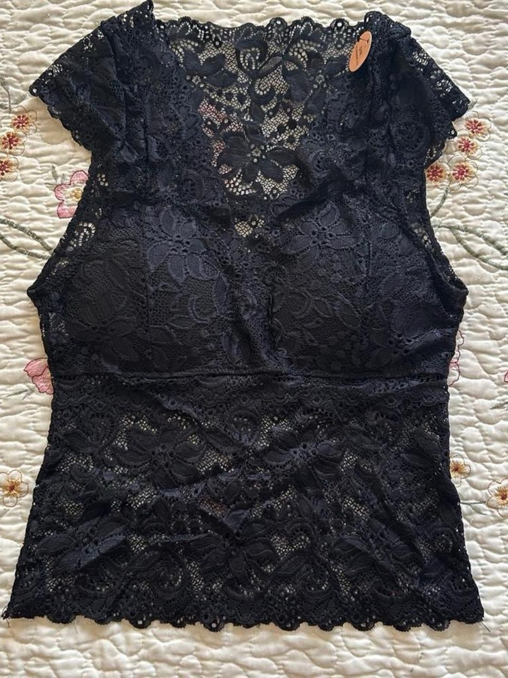 Black Lace Sleeveless Shell Top